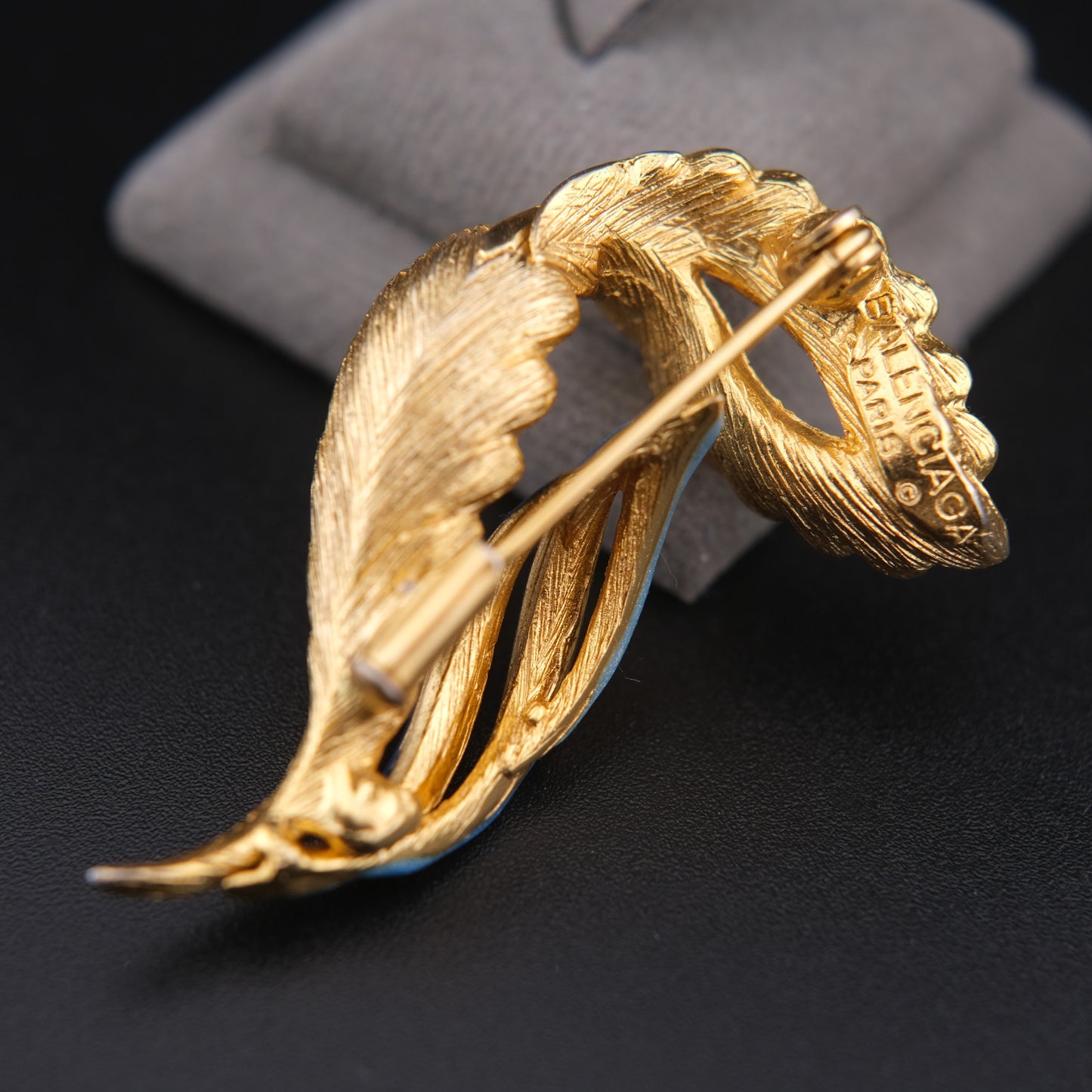❤️ Vintage Balenciaga Paris Gold Tone Leaf Brooch Blue Enamel