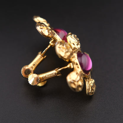 ❤️ Vintage Louis Feraud Gold Tone Clip Earrings with Fuchsia Cabochons
