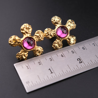 ❤️ Vintage Louis Feraud Gold Tone Clip Earrings with Fuchsia Cabochons