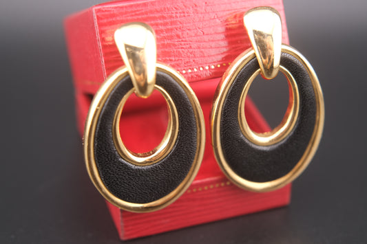 Vintage Hanae Mori Black Leather & Gold Oval Clip-On Earrings – 1980s Japanese Designer Jewelry