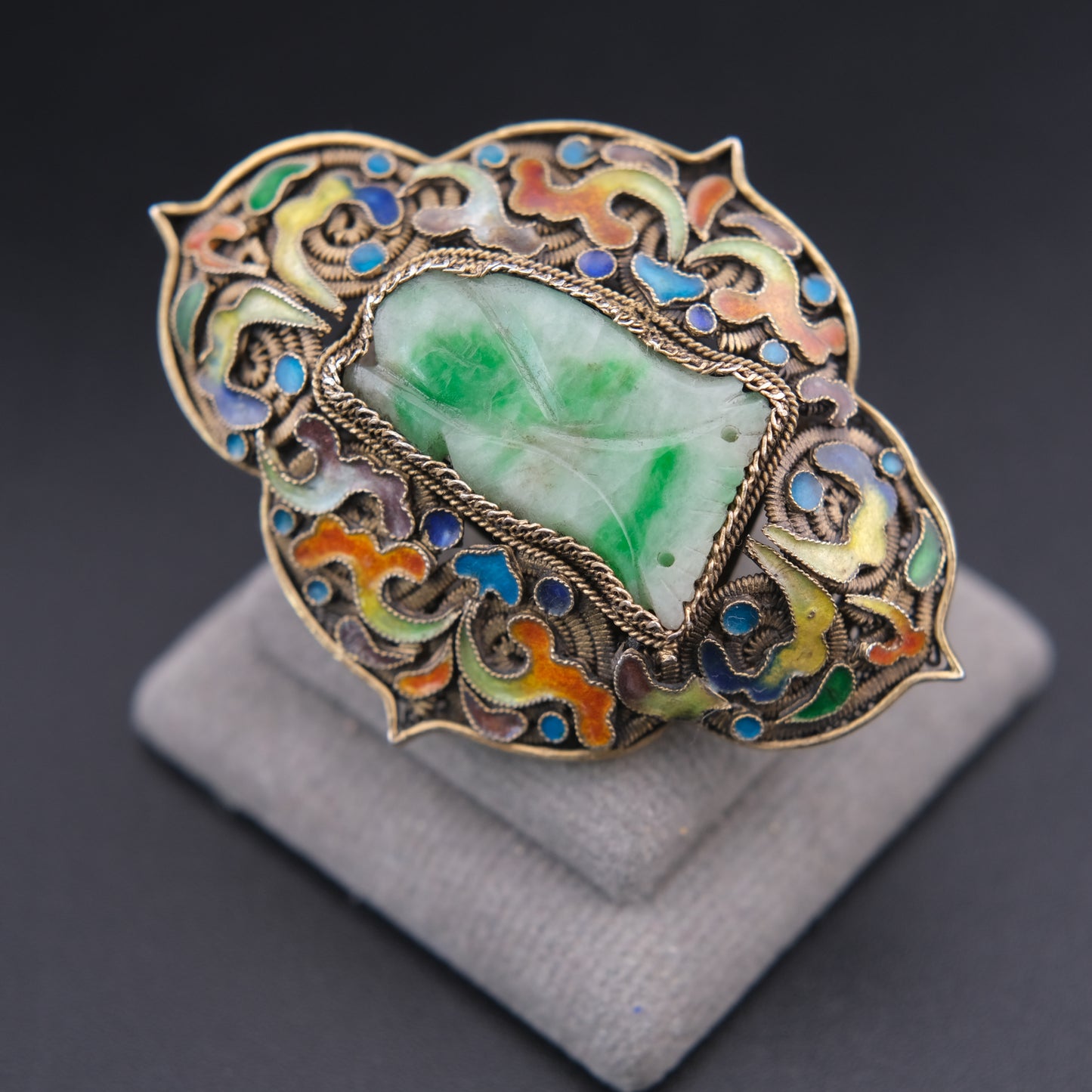 ❤️ Vintage Chinese Silver Filigree Enamel Jade Brooch 2" Green Stone