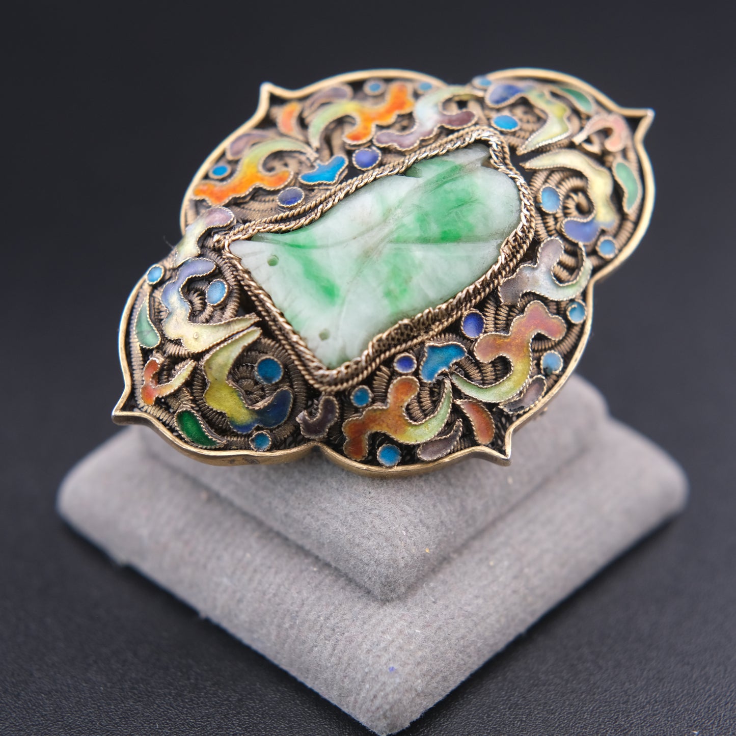 ❤️ Vintage Chinese Silver Filigree Enamel Jade Brooch 2" Green Stone
