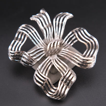 ❤️ Vintage Monet Silver Tone Openwork Ribbon Bow Brooch 3 Inch Modernist Statement Pin