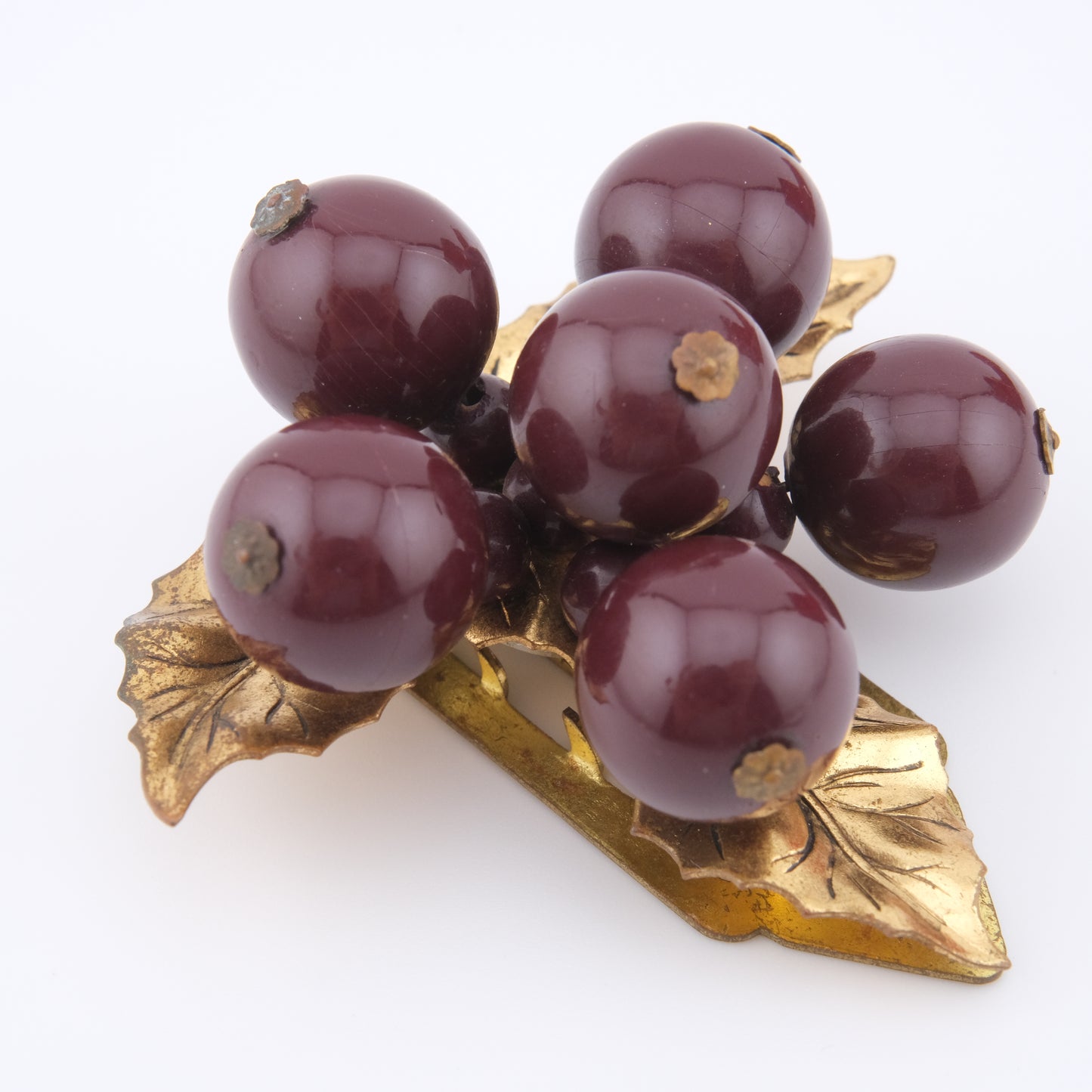 Vintage Red Berry Cluster & Gold Brass Leaf Dress Clip – Miriam Haskell Style
