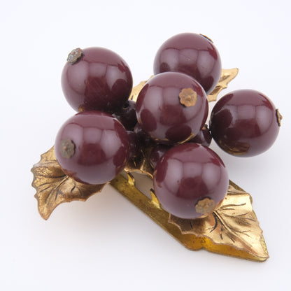 Vintage Red Berry Cluster & Gold Brass Leaf Dress Clip – Miriam Haskell Style