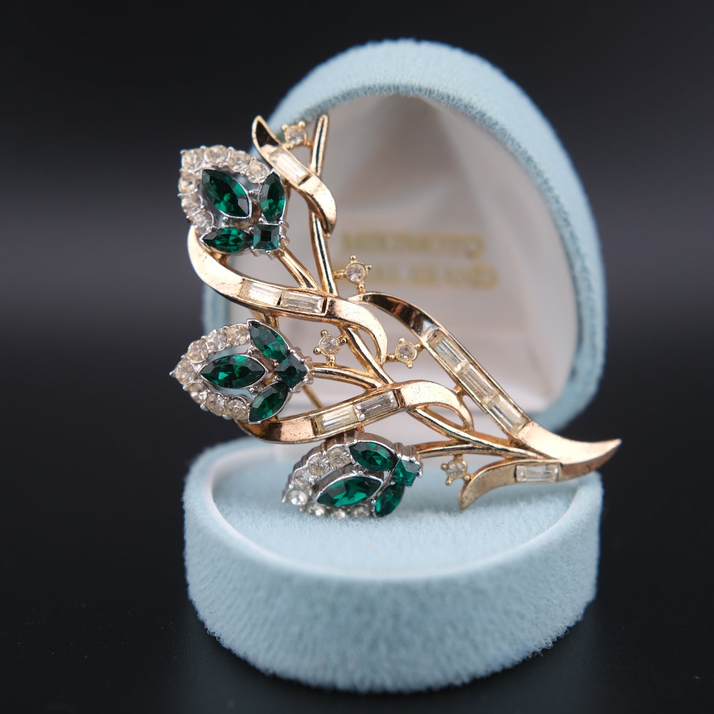 ❤️ Vintage Crown Trifari “Flirtation” Emerald Green Rhinestone Floral Brooch  Designed by Alfred Philippe, 1953