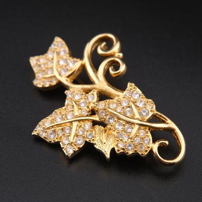 ❤️ Swarovski Ivy Leaf Brooch – Gold-Tone with Clear Crystals