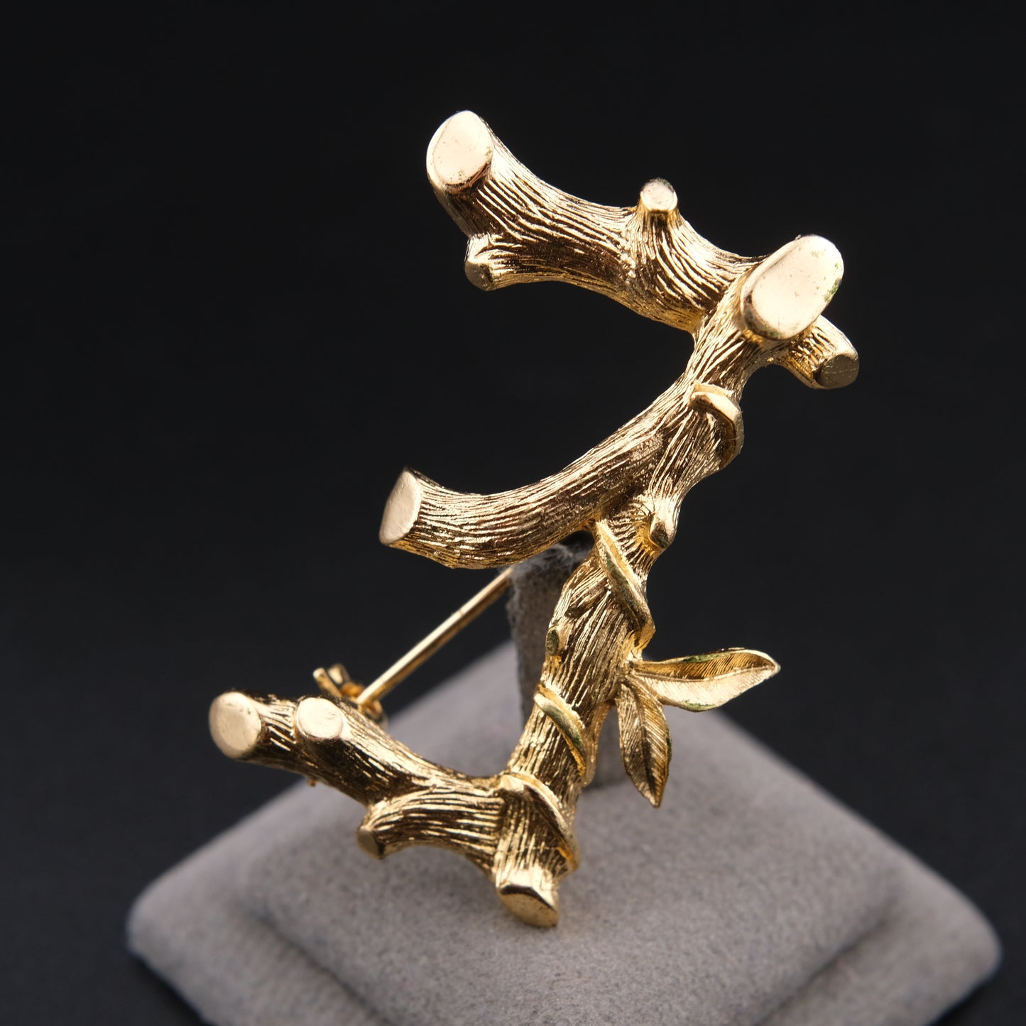 ❤️ Vintage Sarah Coventry Letter E Initial Twig Brooch Gold Tone