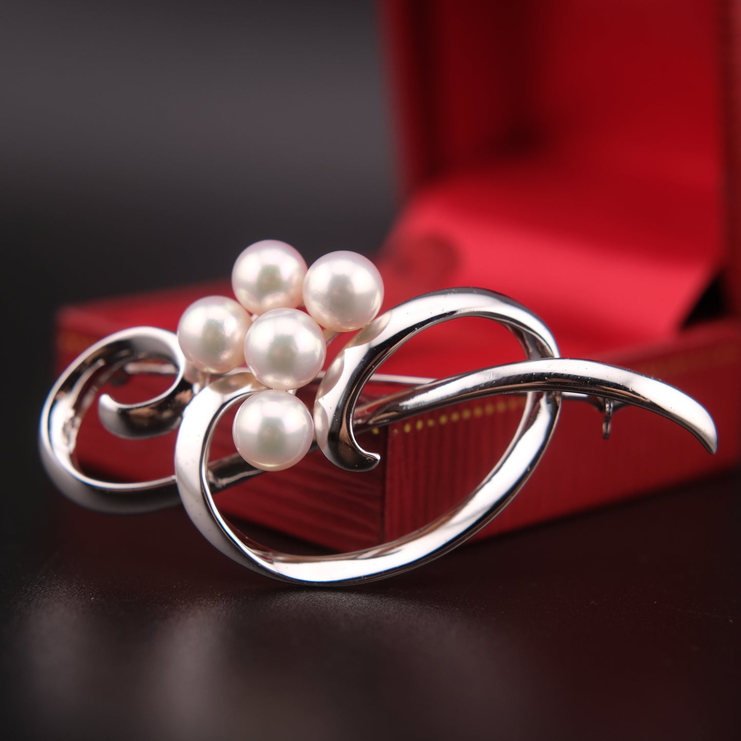 Tasaki Akoya Pearl Brooch – Sterling Silver Ribbon Design
