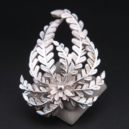 ❤️ Vintage Crown Trifari Silver-Tone Leaf Spray Brooch
