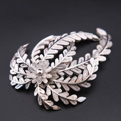 ❤️ Vintage Crown Trifari Silver-Tone Leaf Spray Brooch