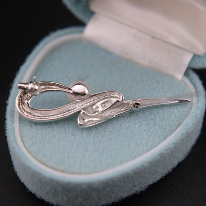 ❤️ Tasaki Akoya Pearl Brooch – Sculptural Silver Ribbon Design