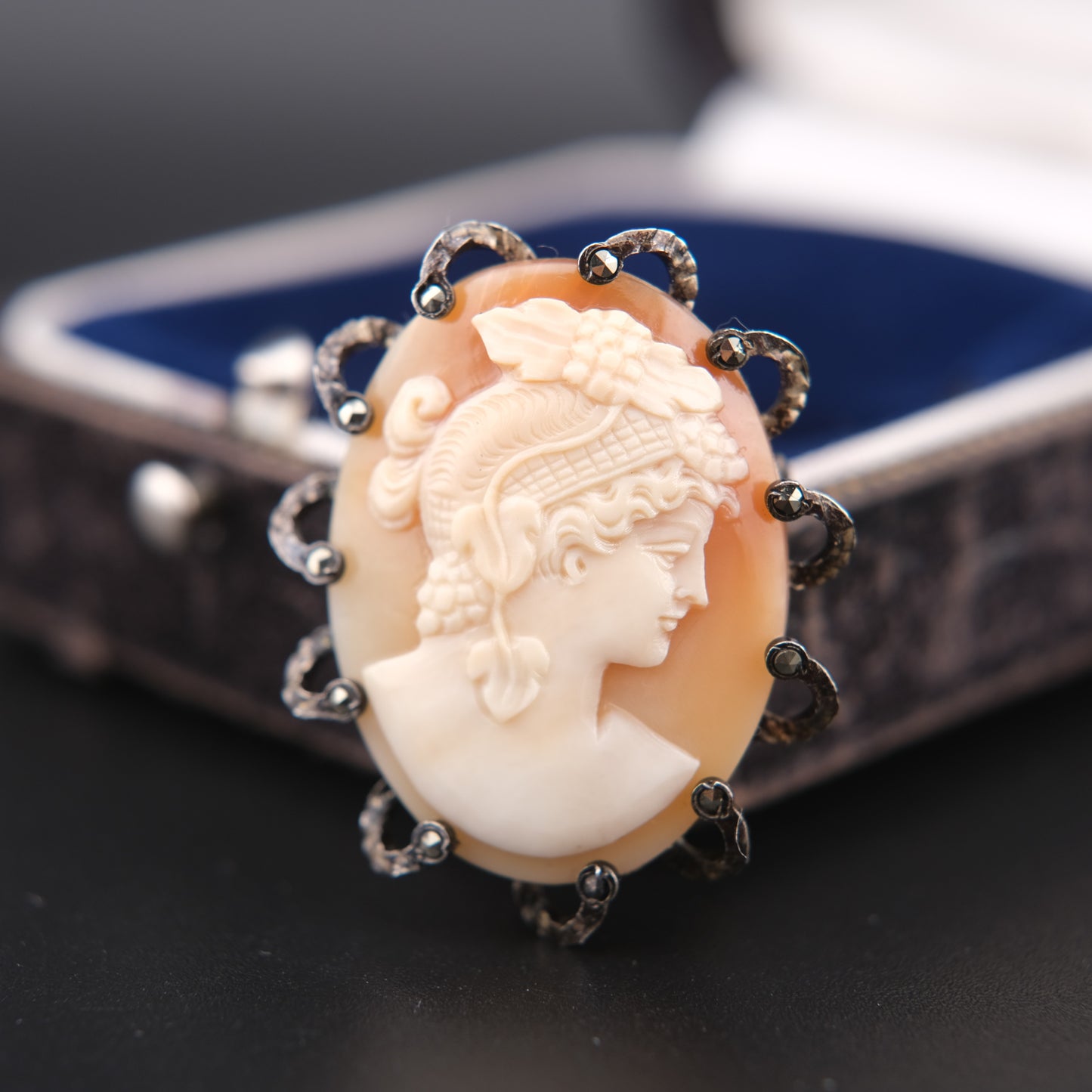 Vintage Shell Cameo Brooch – Hand-Carved Portrait in Ornate Silver Frame