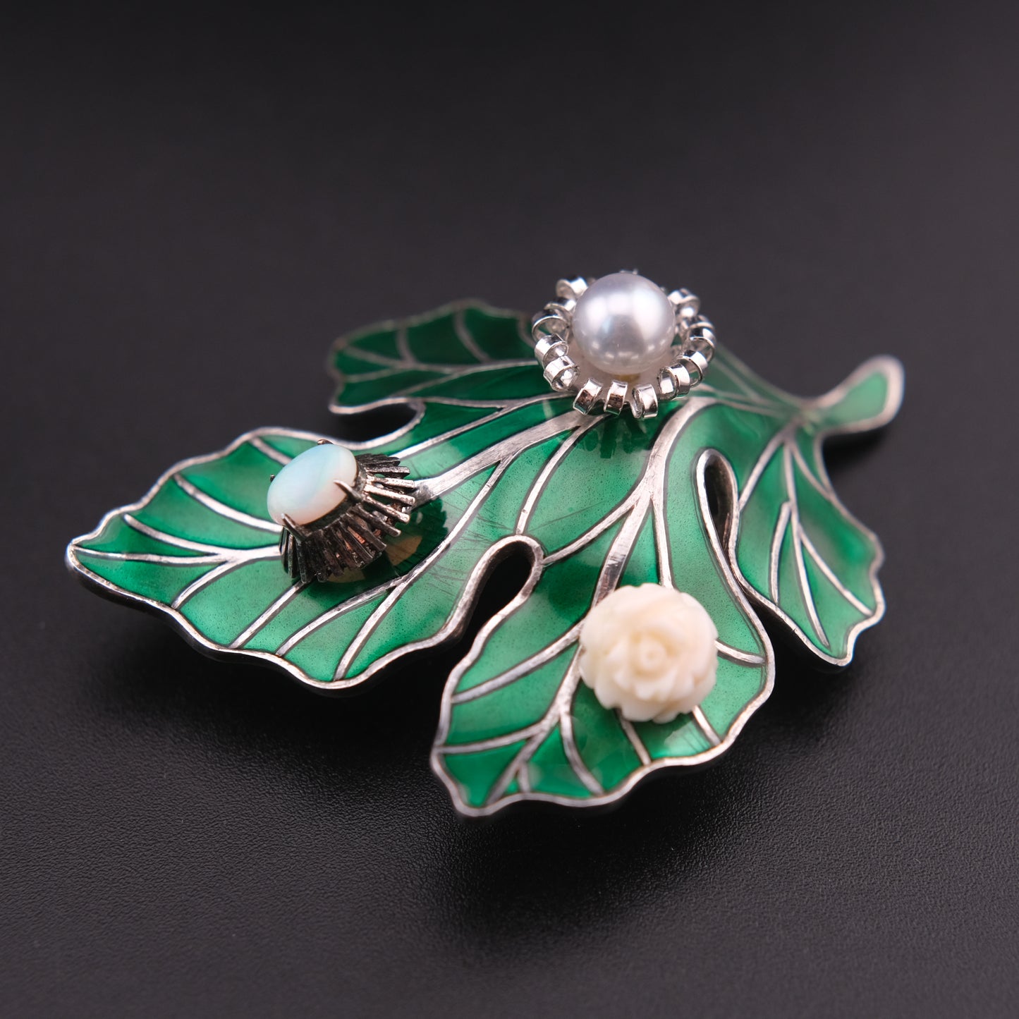 ❤️ Vintage High Silver Botanical Leaf Brooch with Opal & Pearl Accents