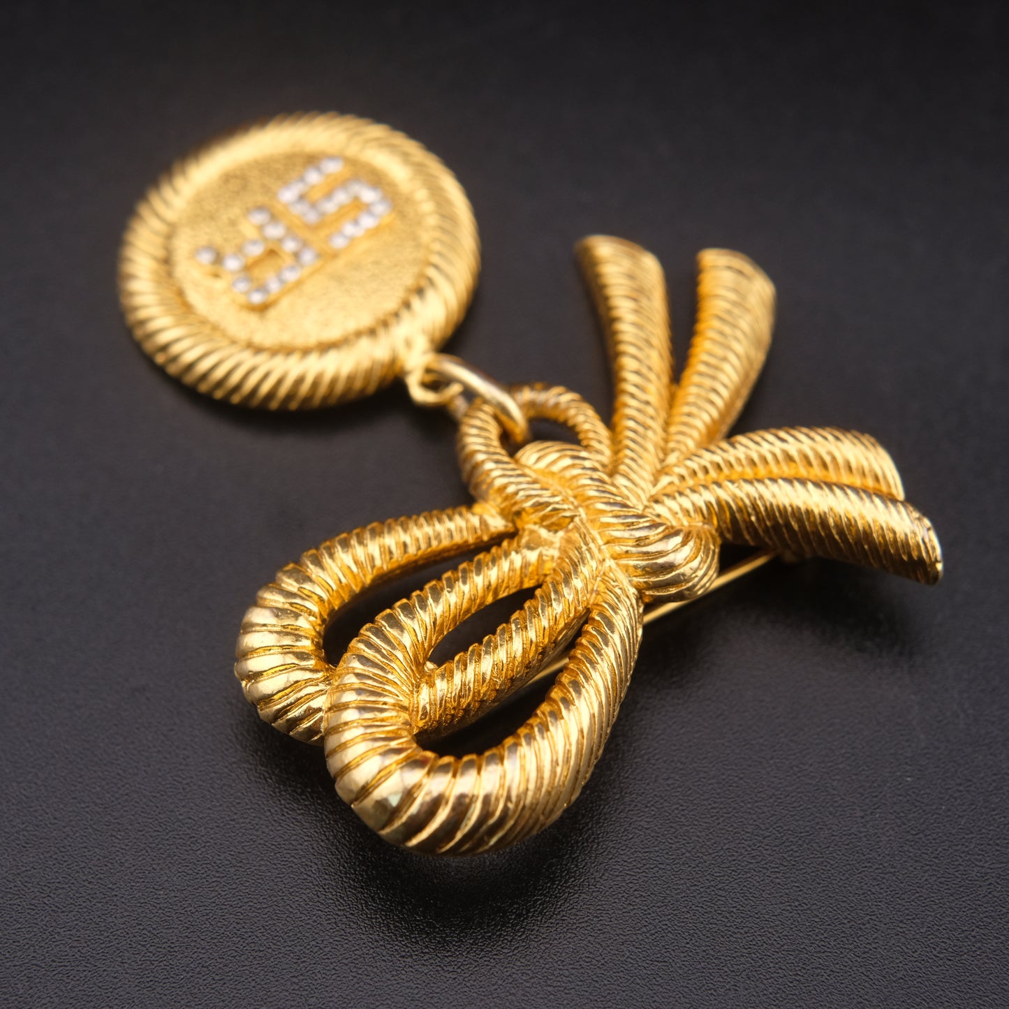❤️ Sonia Rykiel Bow Medallion Brooch – Gold-Tone with Crystal "SR" Logo