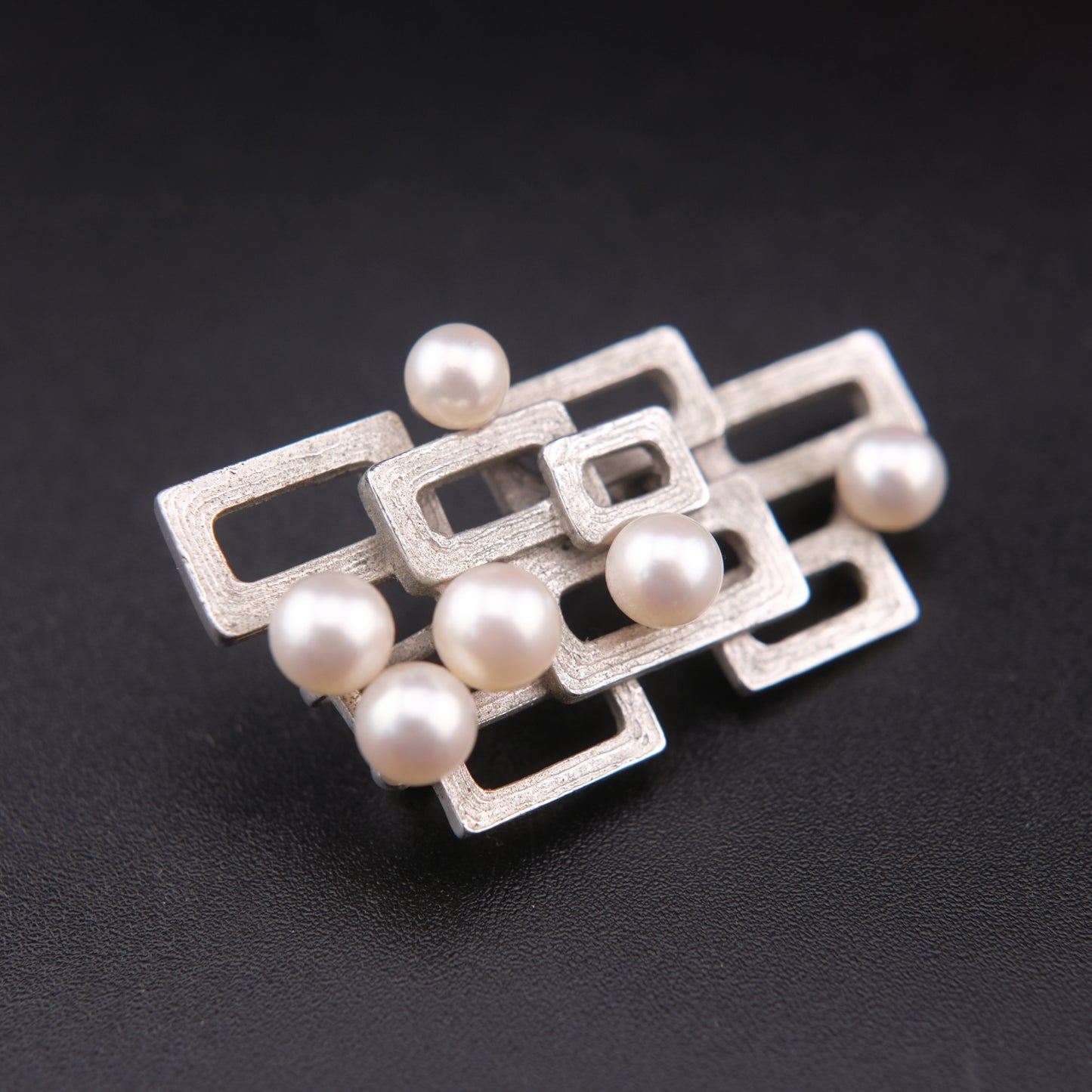 Tasaki Modernist Pearl Brooch – Sterling Silver 925 with Geometric Openwork Design