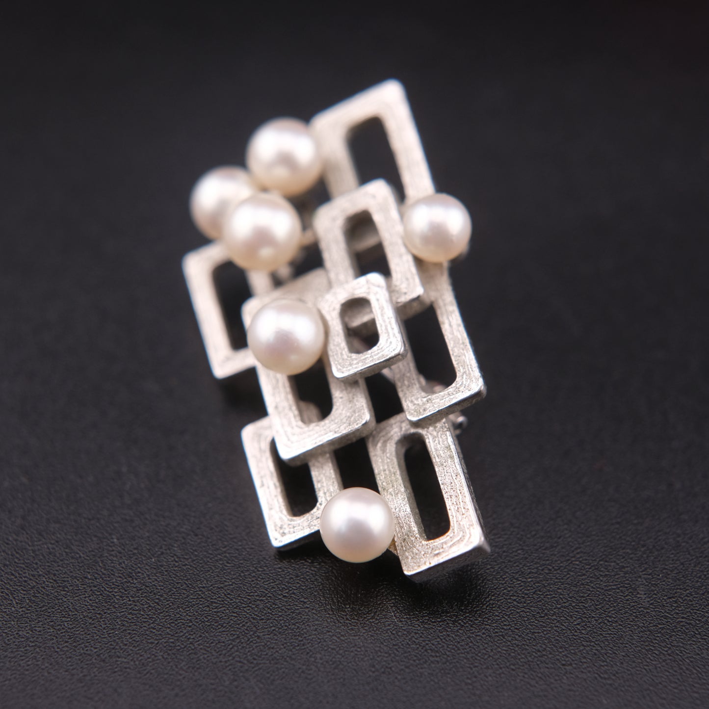 Tasaki Modernist Pearl Brooch – Sterling Silver 925 with Geometric Openwork Design