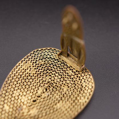 ❤️Vintage Gold-Tone Floral Czech Filigree Scarf Clip – Signed