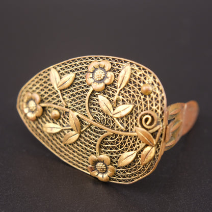 ❤️Vintage Gold-Tone Floral Czech Filigree Scarf Clip – Signed