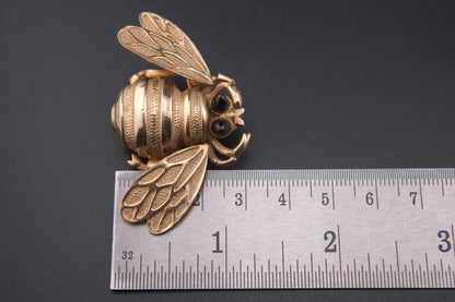 Vintage Wiggle-Wing Bee Brooch – Gold Tone Metal with Black Cabochon Eyes | 1950s–1960s Statement Pin