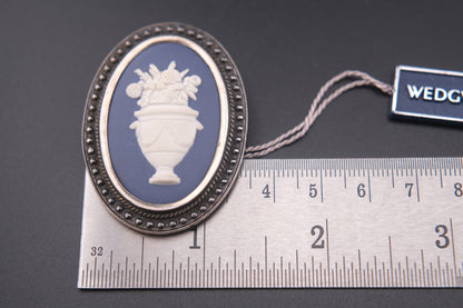 Vintage Wedgwood Sterling Silver Brooch & Pendant – Jasperware Vase Motif
