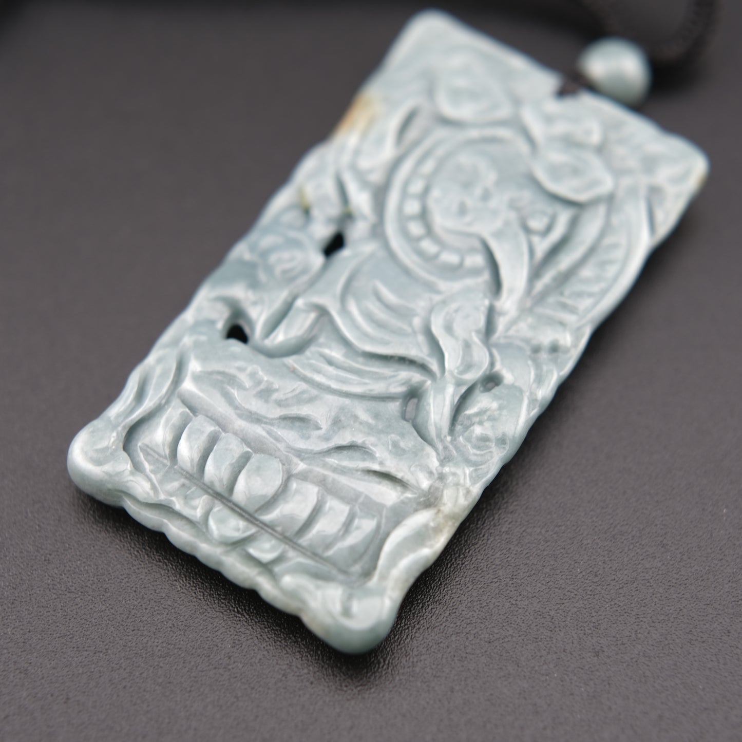Vintage Hand-Carved Jade Buddha Pendant Necklace – Spiritual Thai-Style Design