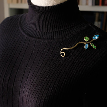 Ikuo Paris Sculptural Leaf Brooch – Vintage French Designer Jewelry