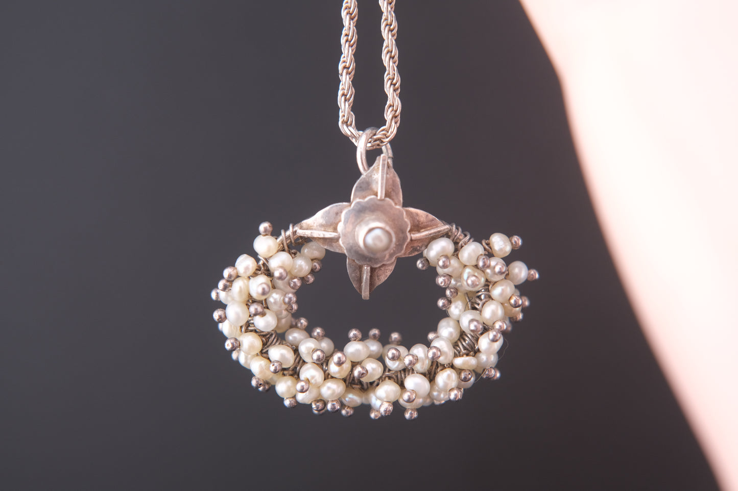 ❤️ Vintage Sterling Silver &  genuine Pearl Wreath Pendant Necklace | 925