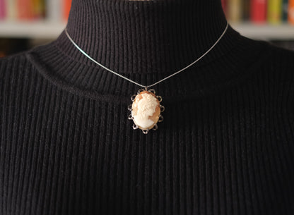 Vintage Shell Cameo Brooch – Hand-Carved Portrait in Ornate Silver Frame