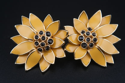 Vintage CINER Floral Clip-On Earrings – Gold-Tone with Golden Yellow Enamel and Black Rhinestones