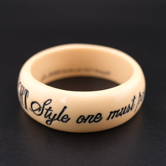 ❤️ Jessica Kagan Cushman Resin Quote Bangle “Fashion can be bought, style one must possess.”
