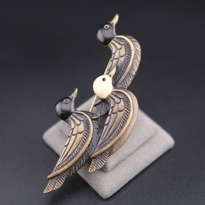 ❤️ Vintage Triple Duck Brooch – Antiqued Gold Tone Figural Ducks Pin