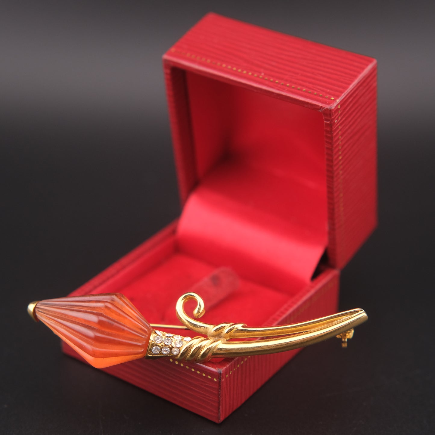 Vintage “CHANTER” Signed Amber-Colour & Rhinestone Brooch – Elegant Sculptural Floral Pin