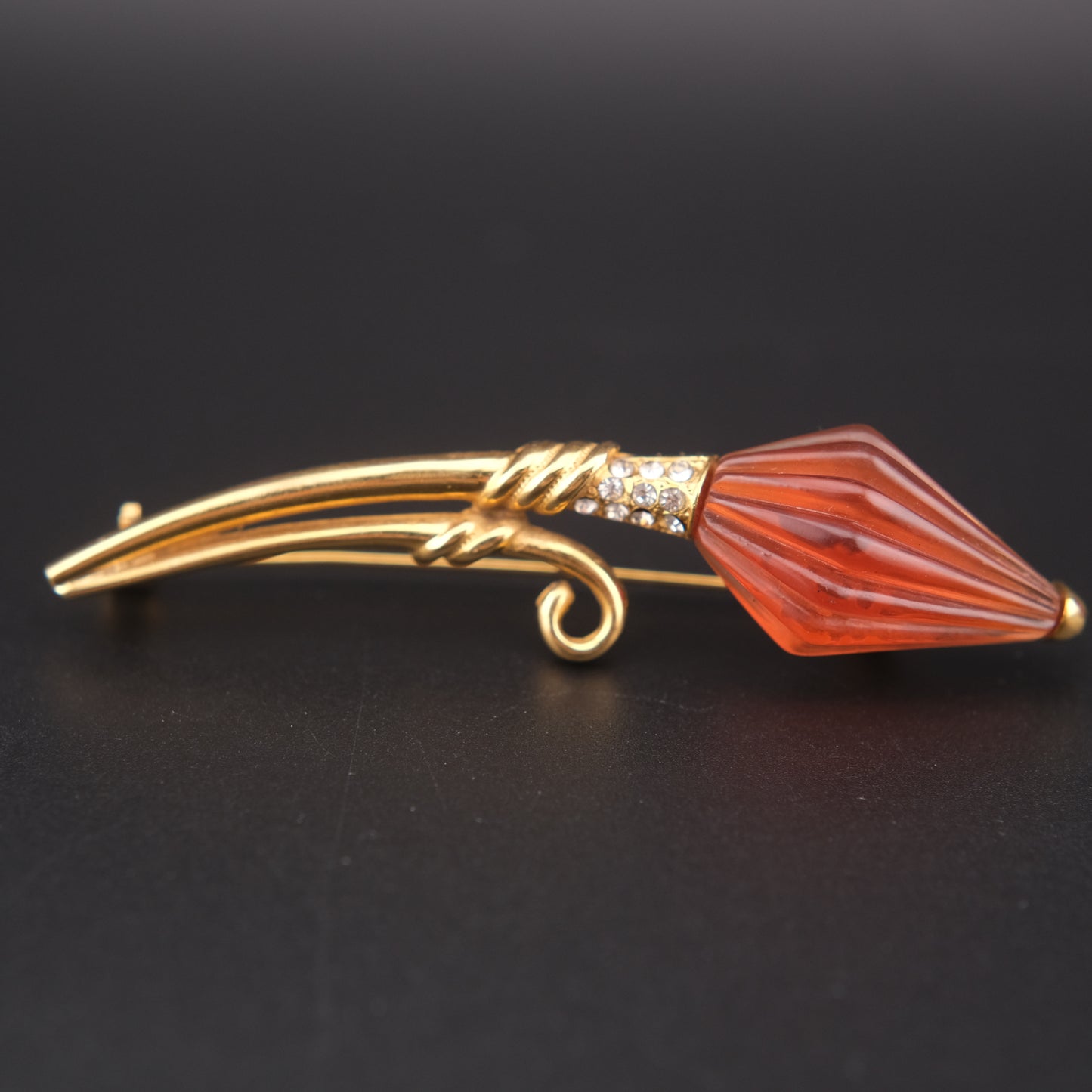 Vintage “CHANTER” Signed Amber-Colour & Rhinestone Brooch – Elegant Sculptural Floral Pin