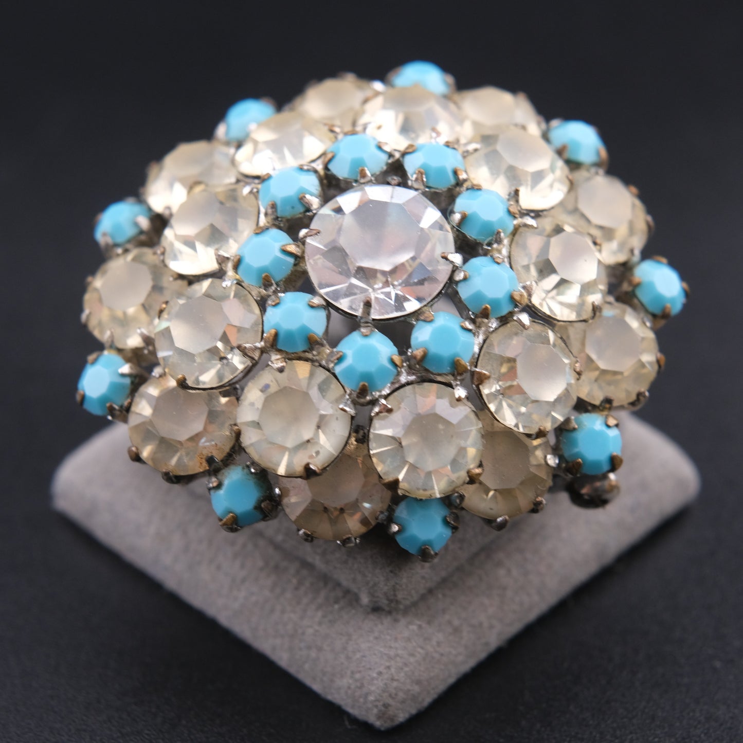 ❤️ Vintage Turquoise Blue & Smoky Clear Rhinestone Domed Cluster Brooch