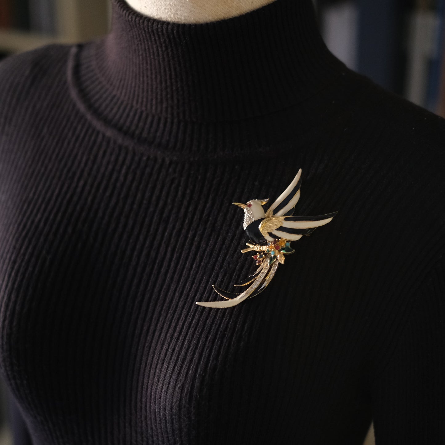❤️ Vintage D’orlan Enamel Bird Brooch with Rhinestones – Black & White Statement Figural Pin