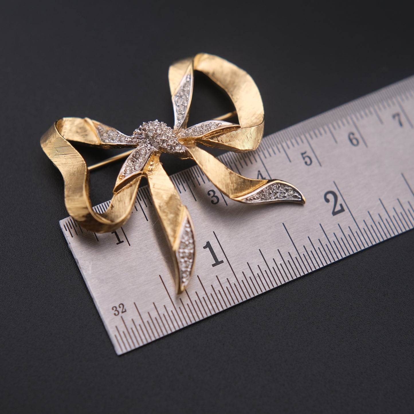 ❤️ Vintage D’Orlan Gold Tone Ribbon Bow Brooch with Clear Crystals