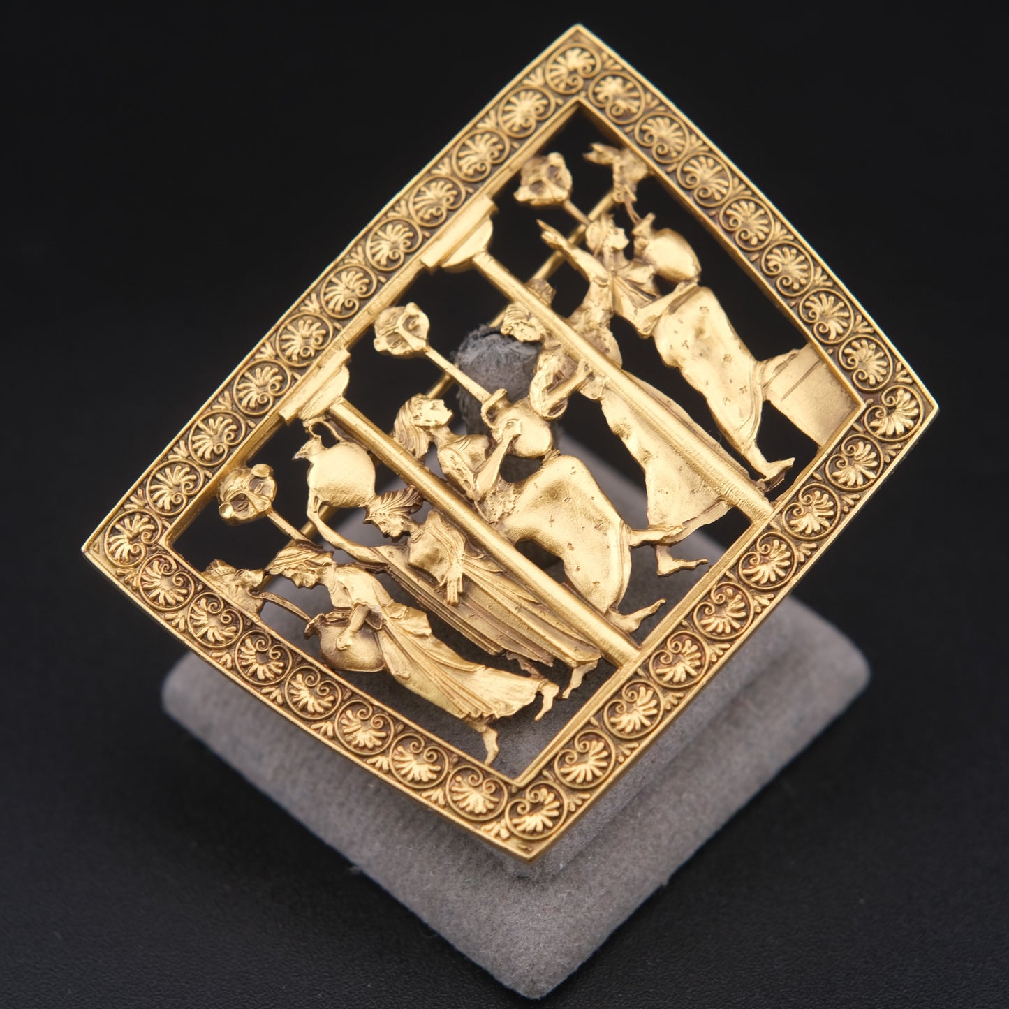 ❤️ Vintage MFA Museum of Fine Arts Classical Figural Brooch