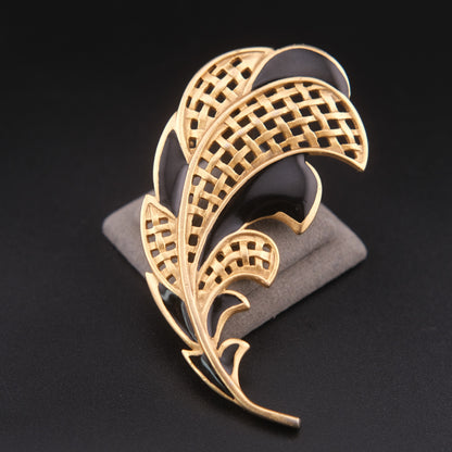 ❤️ Vintage Gold Tone & Black Enamel Openwork Feather Brooch Pin
