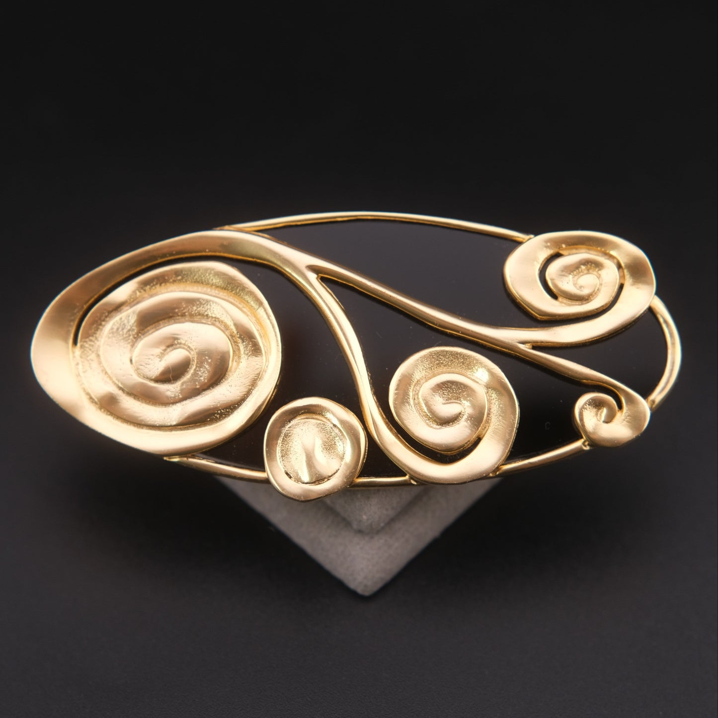 ❤️ Vintage Abstract Gold Tone & Black Sculptural Brooch – Large Swirl Statement Pin