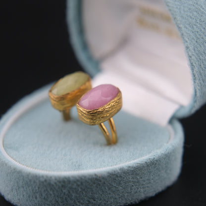 ❤️ Vintage Brass Sculptural Adjustable Ring with Dual Semi-Translucent Stones