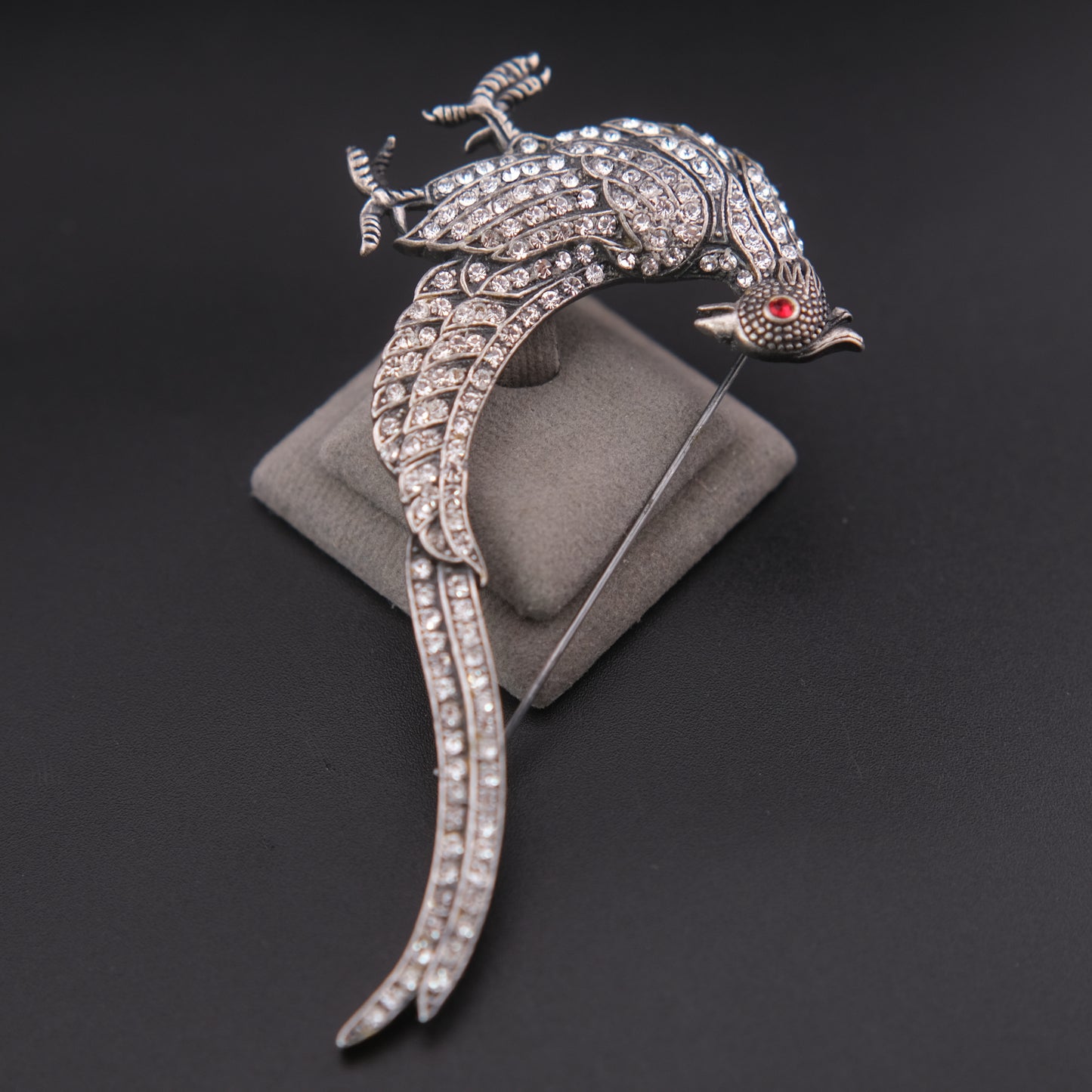 ❤️ Vintage Rhinestone Phoenix Bird Brooch Silver Tone Dramatic Tail Pin