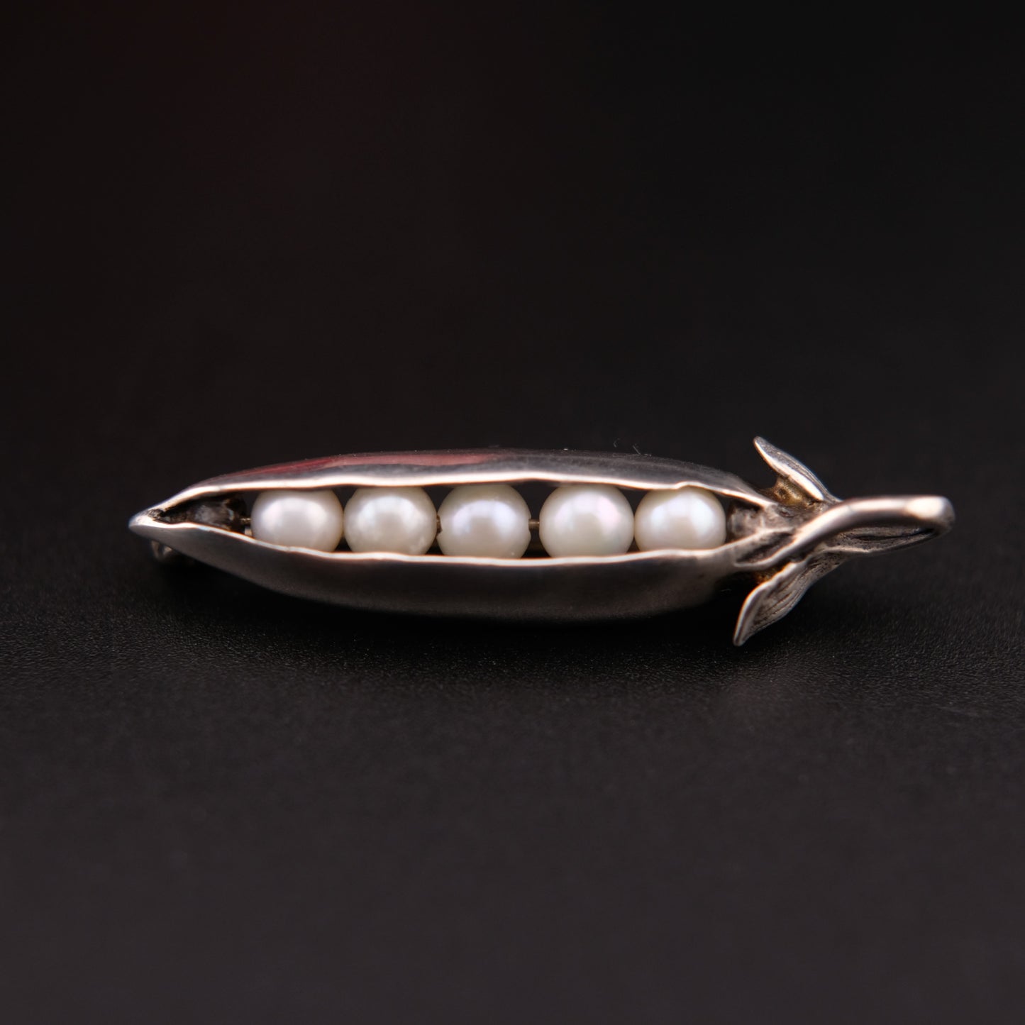 ❤️ Sterling Silver Pearl Pea Pod Brooch – MFA 925
