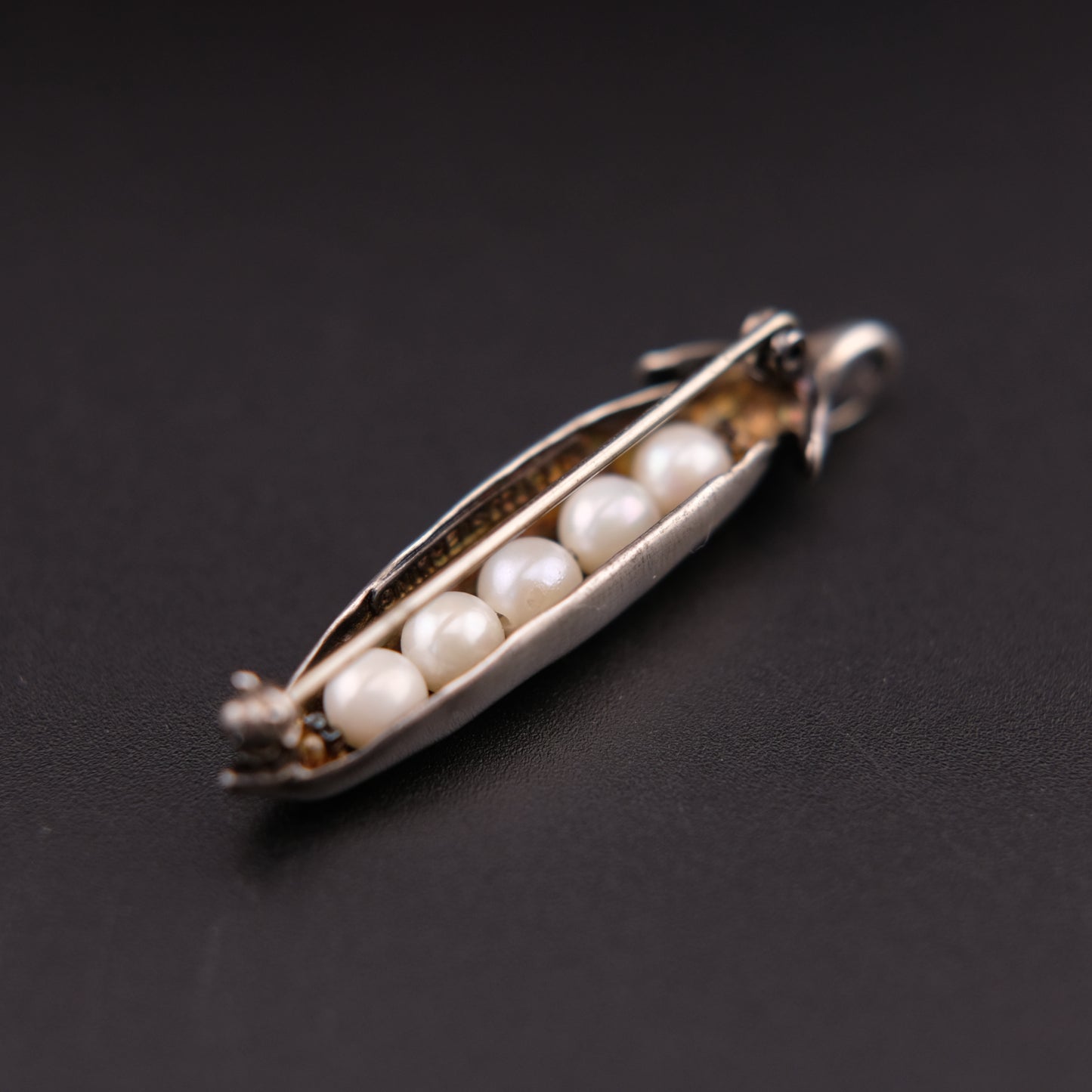 ❤️ Sterling Silver Pearl Pea Pod Brooch – MFA 925
