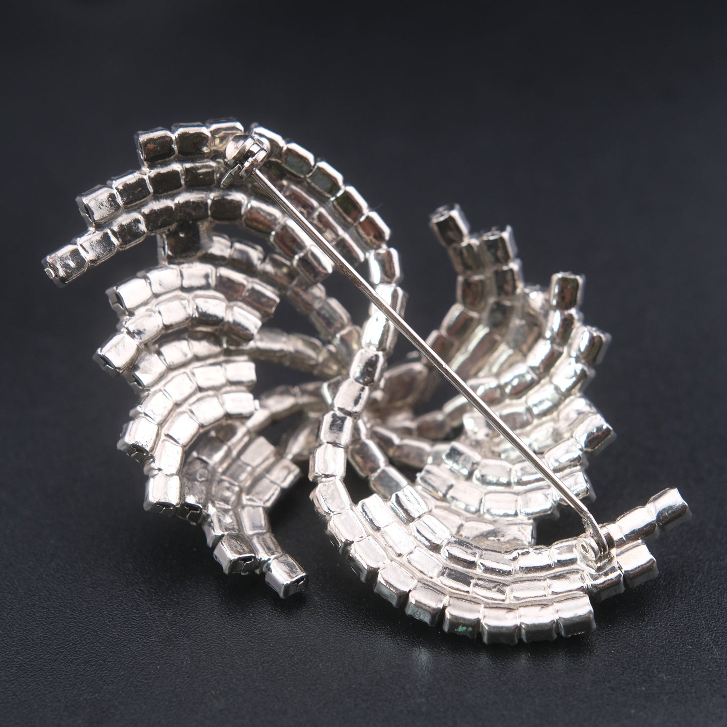 ❤️ Vintage Rhinestone Swirl Brooch with Yellow Accents