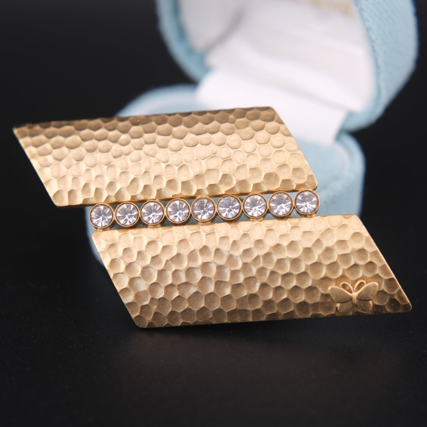 ❤️ Vintage Hanae Mori Hammered Gold-Tone Crystal Brooch | Signed HN