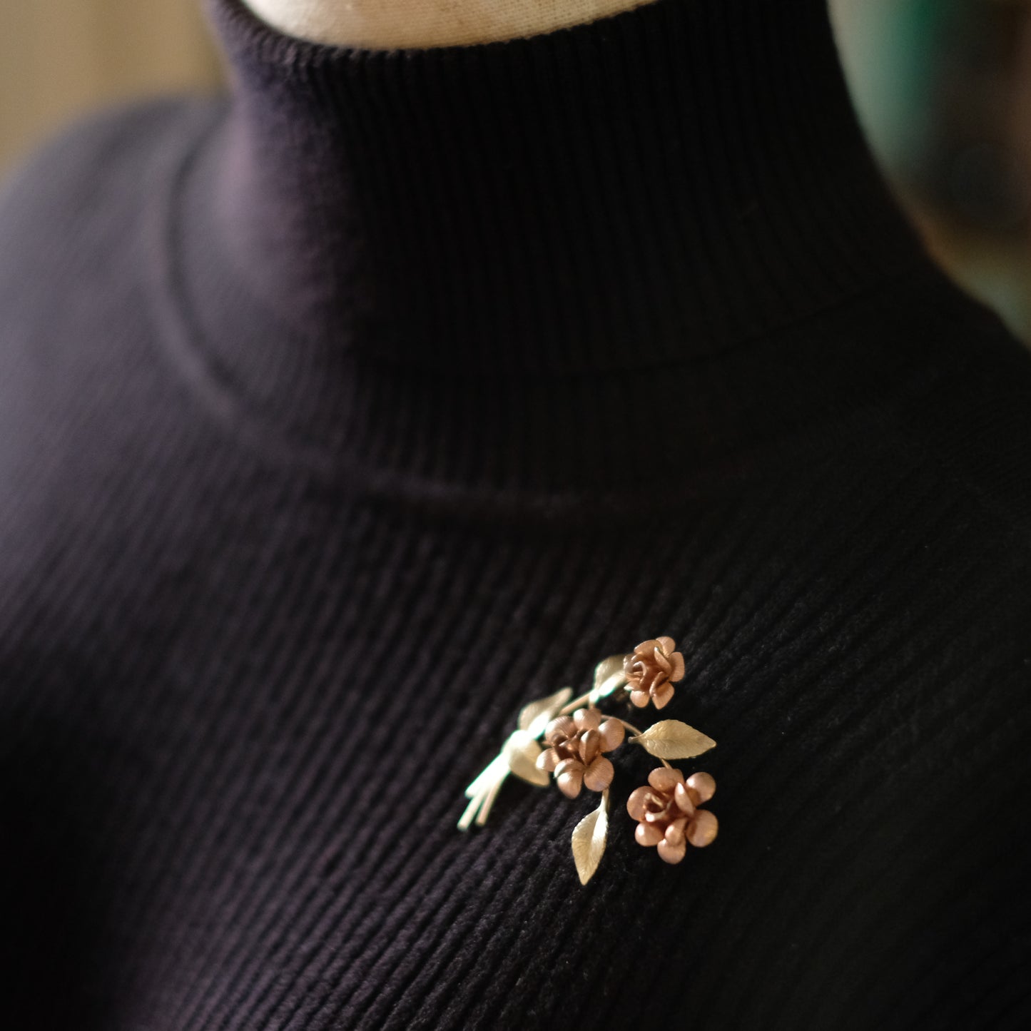 ❤️ Krementz Gold & Rose Tone Flower Stem Leaf Brooch