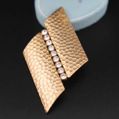 ❤️ Vintage Hanae Mori Hammered Gold-Tone Crystal Brooch | Signed HN