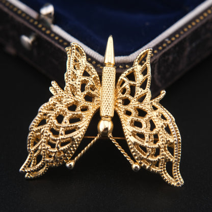 ❤️ Vintage Monet Gold Tone Filigree Butterfly Brooch, Openwork Butterfly Pin