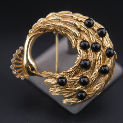 ❤️ Vintage Orena Paris Peacock Wreath Brooch – Gold Tone with Black Cabochons